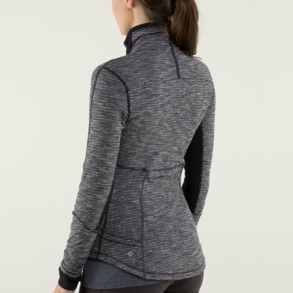 Lululemon Women's Size 8 Black Base Runner 1/2 Zip Pullover Sweatshirt - Picture 7 of 7